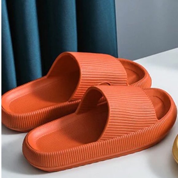 Sootheez Shoes - *NWOT* Sootheez Orange Slides Women's US size 9